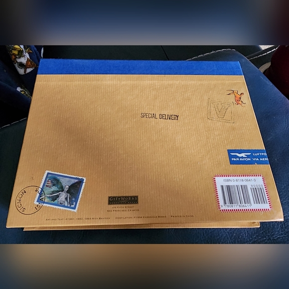 Griffin & Sabine Triology + 4 other Nick Bamtock books - Picture 10 of 14